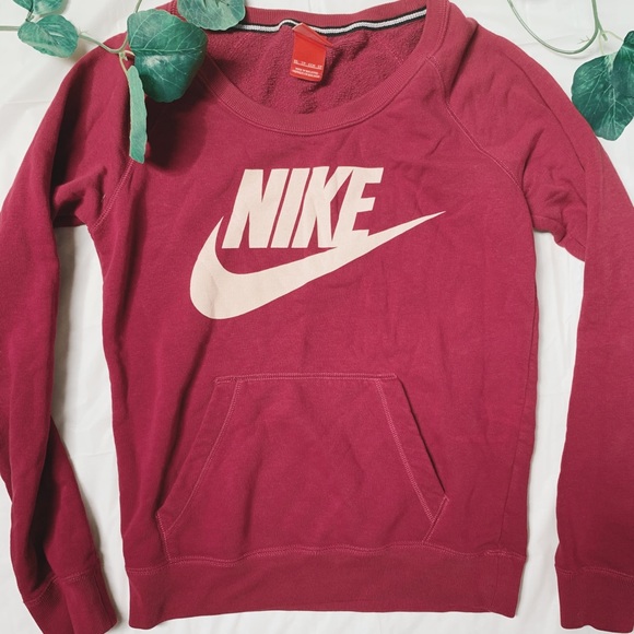 4 FOR $25⭐️ 
Nike Sweatshirt Pink / Burgundy - Picture 2 of 6